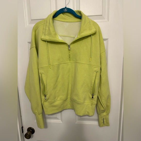 Old Navy Dynamic Fleece Quarter-Zip Sweatshirt - Picture 1 of 3